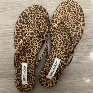 Steve Madden Flip Flop